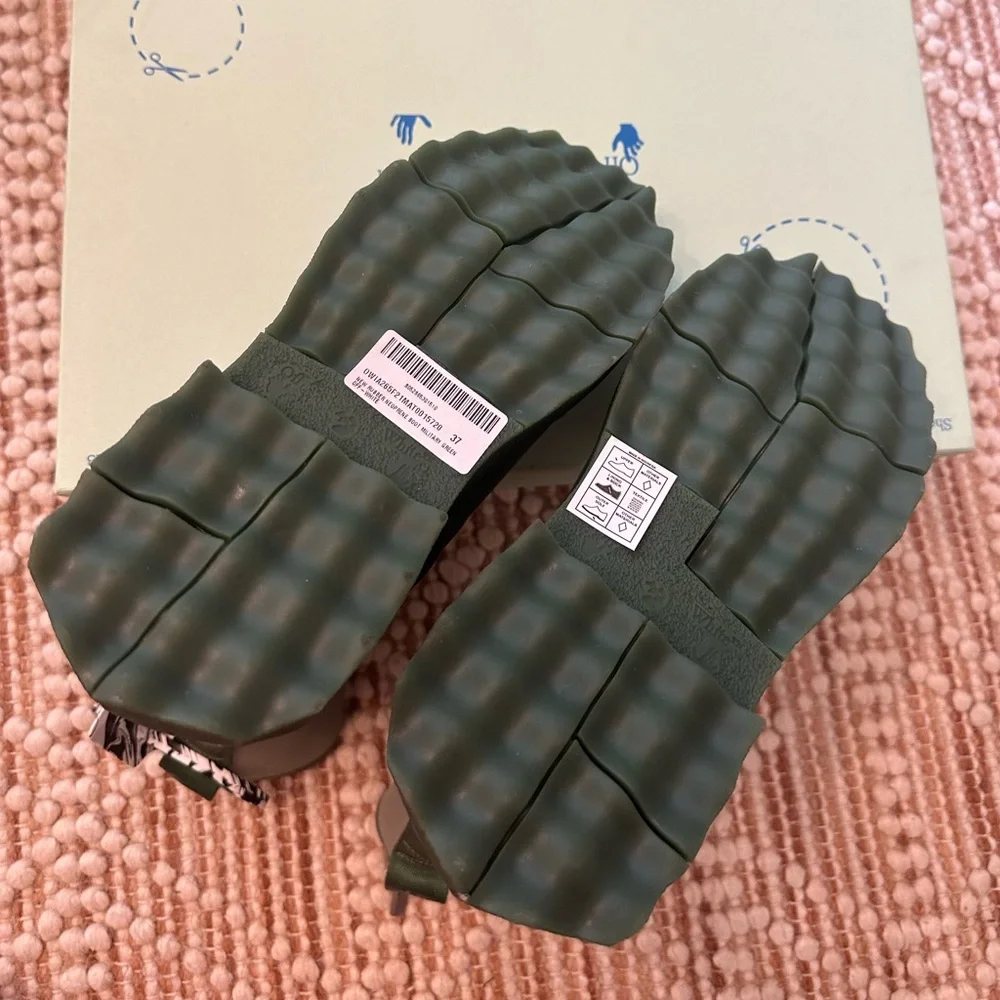 Authentic brand new Off-white for rainy days boots, with tags.